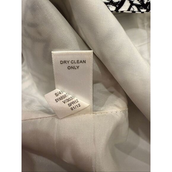 Banana Republic Pencil Skirt- size 6 - Picture 6 of 7